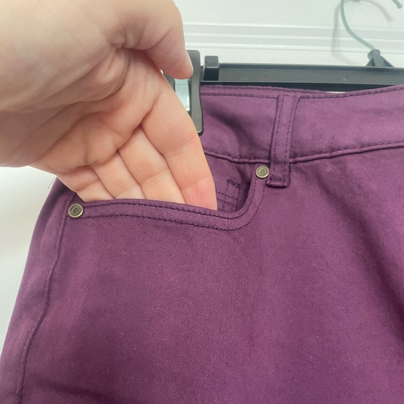 LAURA purple embellished hems jeans with lace and rhinestones - Picture 6 of 9